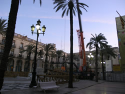 Grua plaça de la Vila