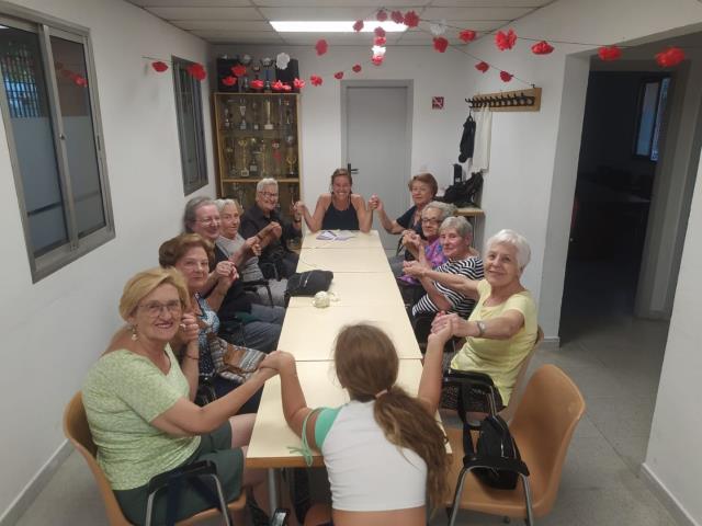Projecte Teixint barri. Acció comunitària als barris Tacó i Armanyà